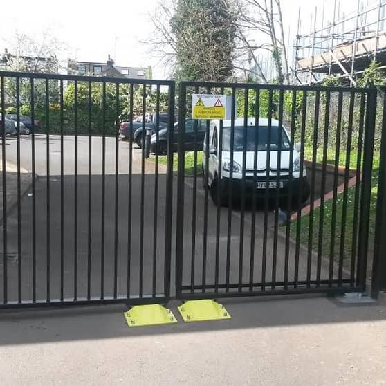 Double Swing Gate